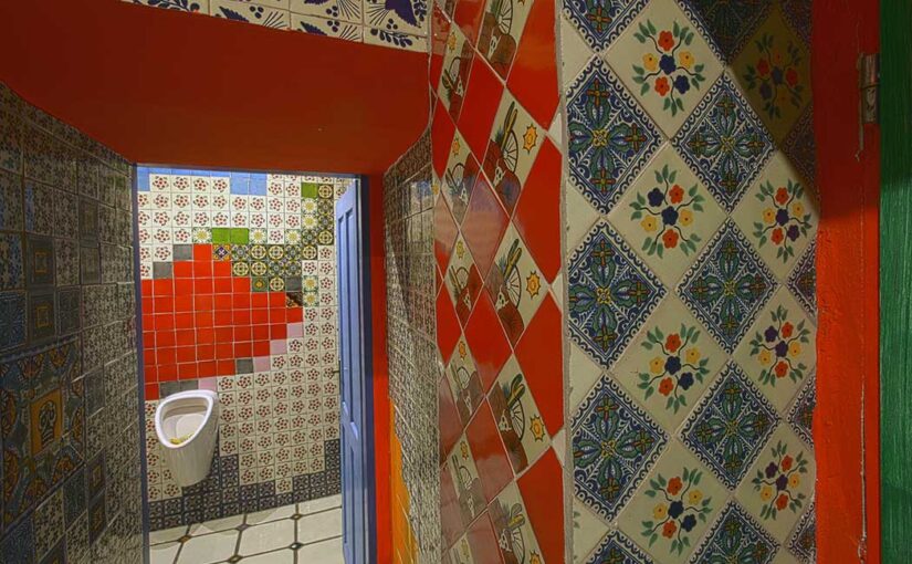 Alternativní využití keramických obkladů – vytváříme mozaiky a obrazce z obkladaček