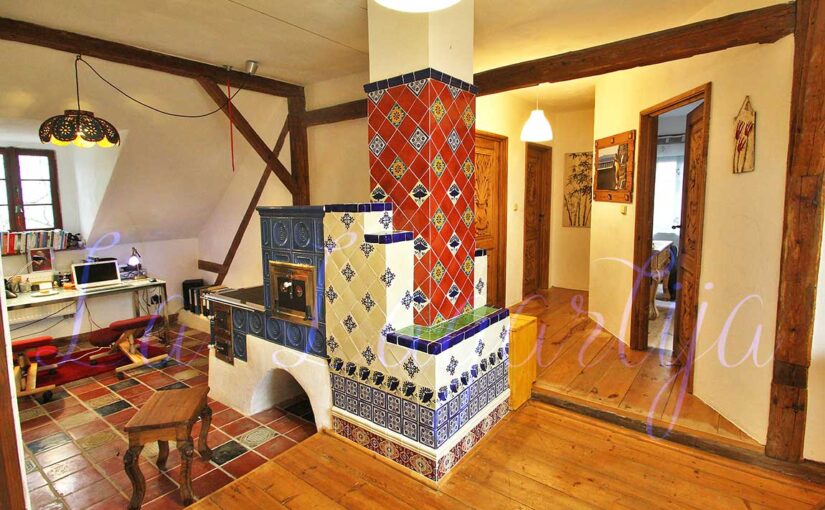 Rekonstrukce kachlové pece s použitím ručních obkladů